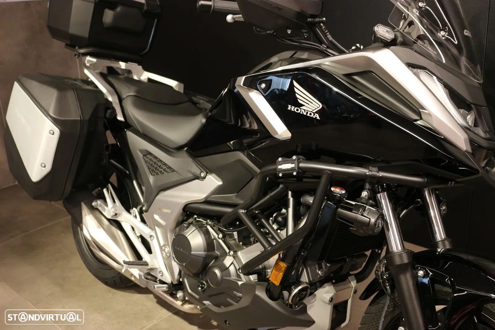 Honda NC750X - 4
