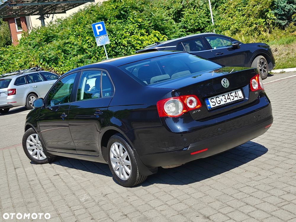 Volkswagen Jetta 1.4 TSI Comfortline - 2