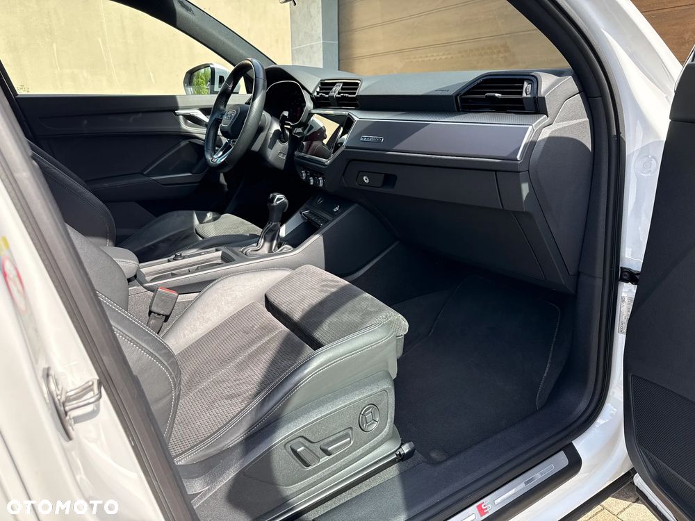 Audi Q3 Sportback 40 TDI quattro S tronic S line - 35