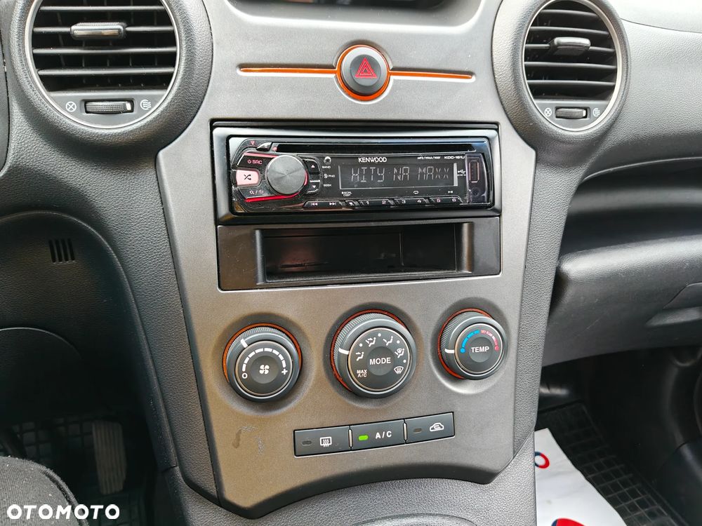 Kia Carens CRDi DPF LX - 23