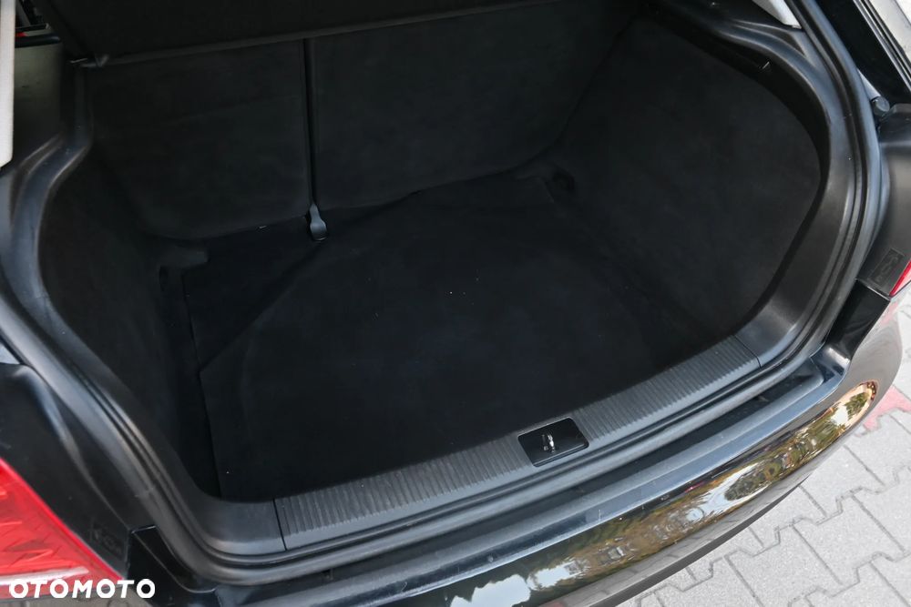 Audi A3 3-drzwiowe 1.6 Attraction - 27