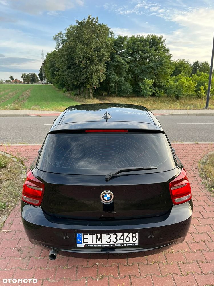 BMW Seria 1 116d - 12