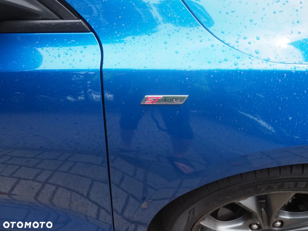 Ford Focus 1.0 EcoBoost mHEV ST-Line X - 12