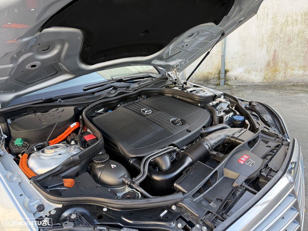 Mercedes-Benz E 300 Bluetec Hybrid Avantgarde - 33
