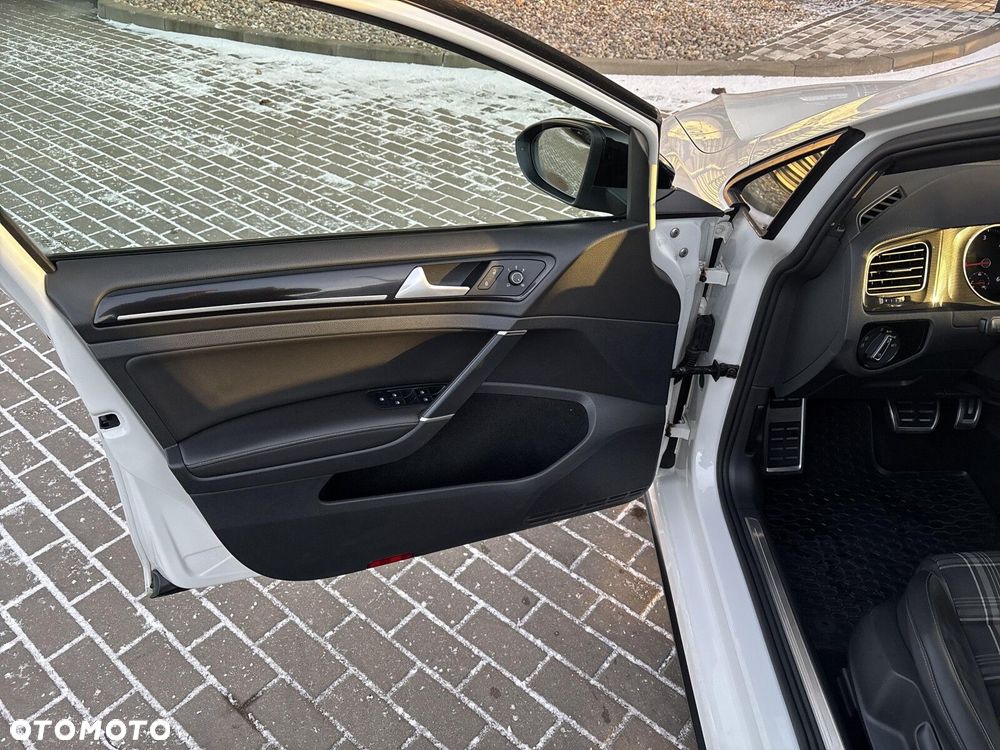 Volkswagen Golf 2.0 TDI BMT GTD DSG - 11