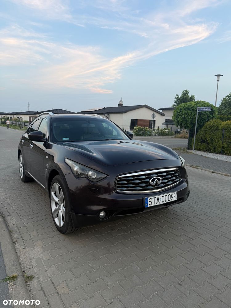 Infiniti FX - 4