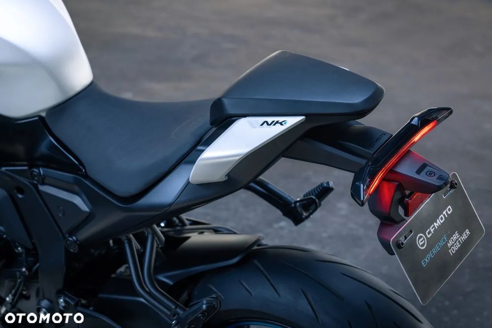 CFMoto NK - 6