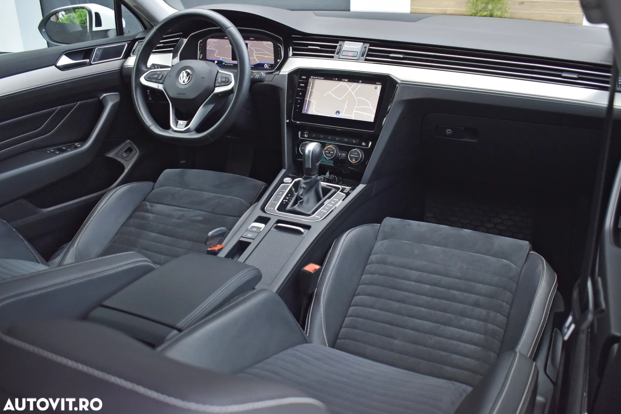 Volkswagen Passat Variant 2.0 TDI SCR DSG R-Line - 7