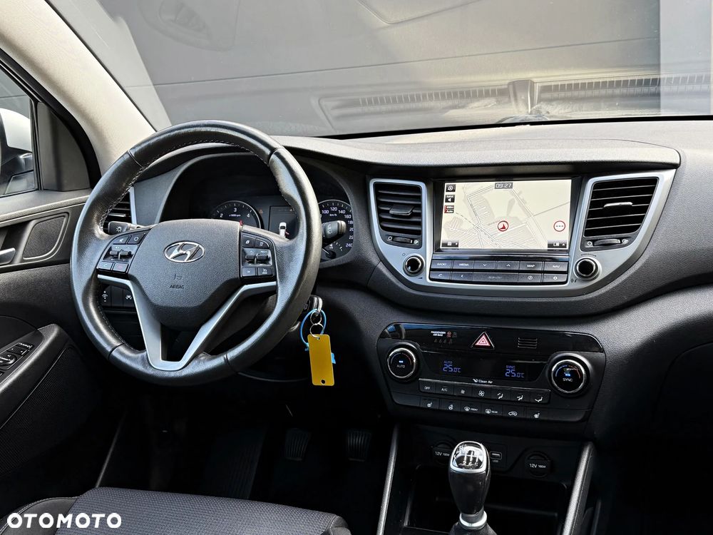 Hyundai Tucson blue 1.7 CRDi 2WD Style - 22