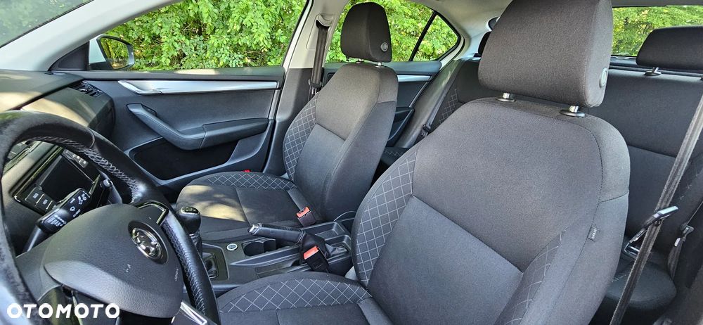 Skoda Octavia 1.6 TDI Active - 10