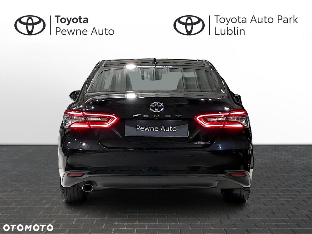 Toyota Camry 2.5 Hybrid Executive CVT - 4