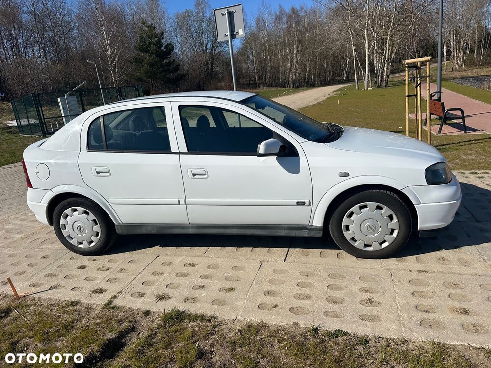 Opel Astra 1.7 DTI - 9