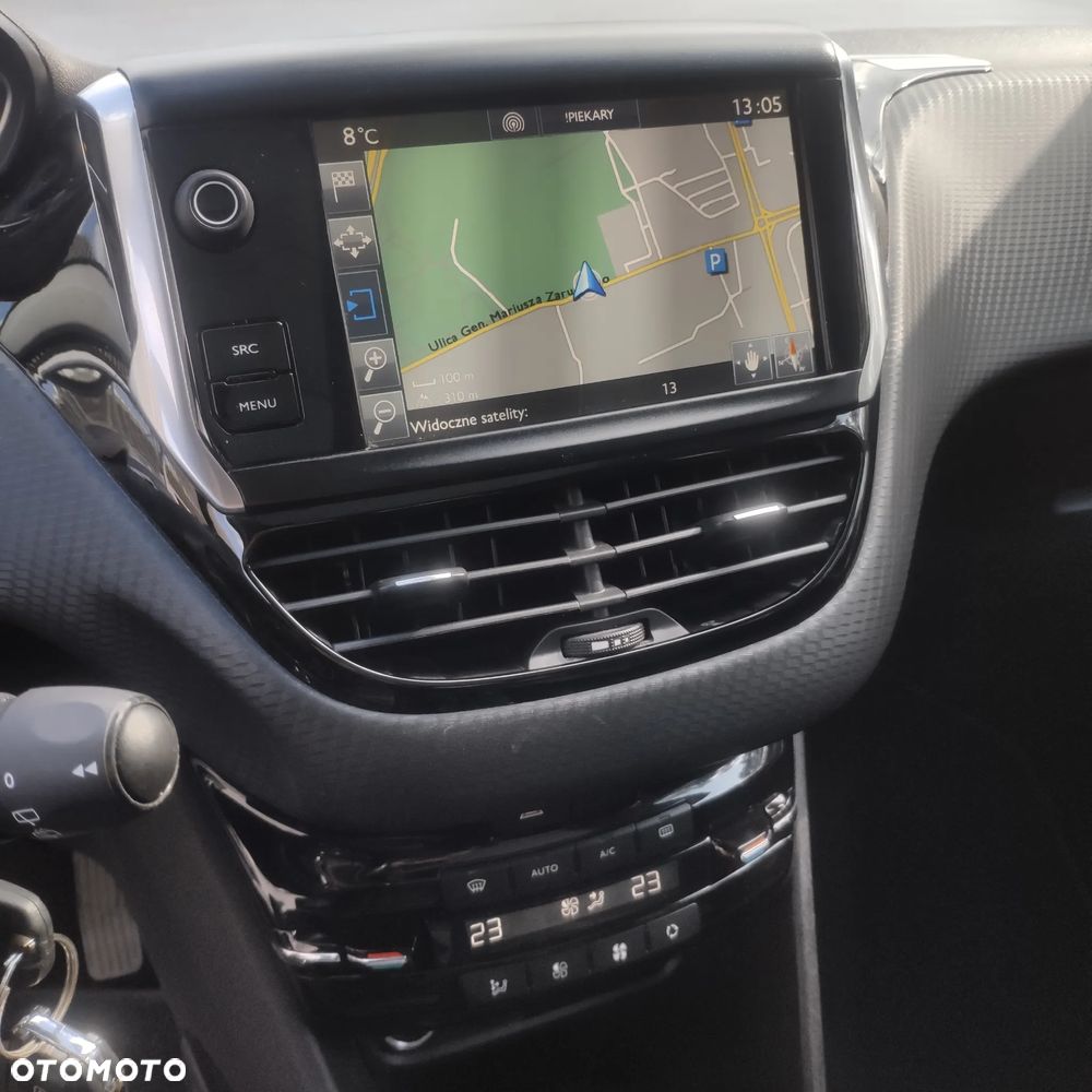 Peugeot 2008 1.2 Pure Tech Allure S&S EAT6 - 27