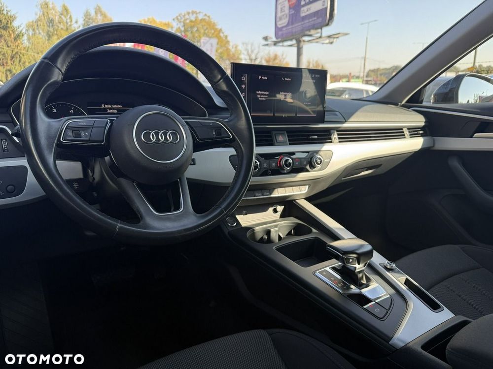 Audi A4 Avant 30 TDI S tronic - 15