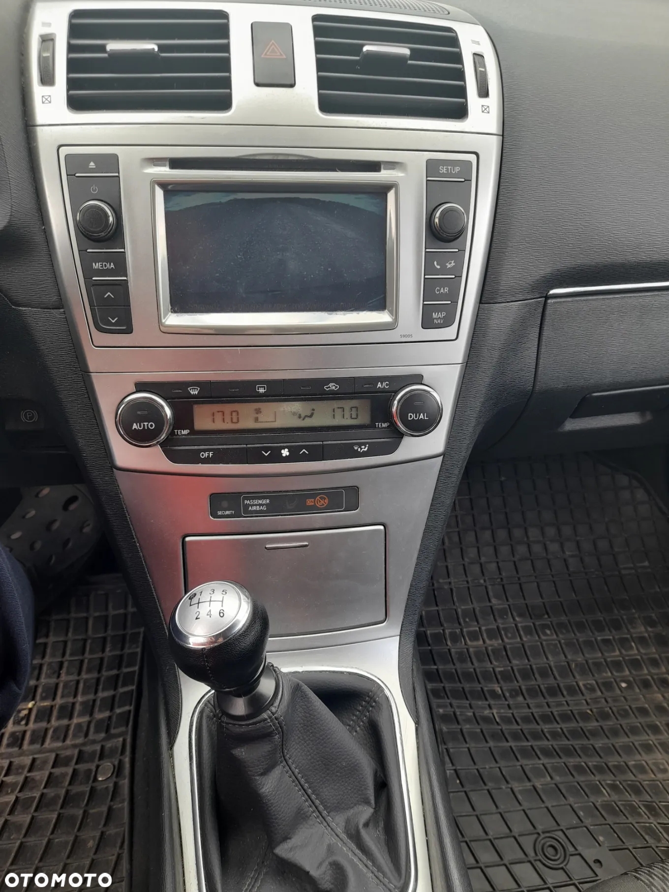 Toyota Avensis 1.8 Sol plus NAVI - 5