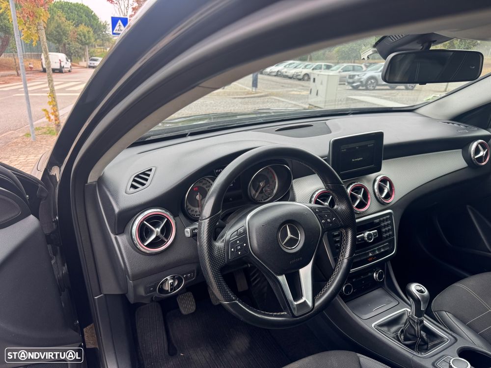 Mercedes-Benz GLA 180 CDI Urban - 3