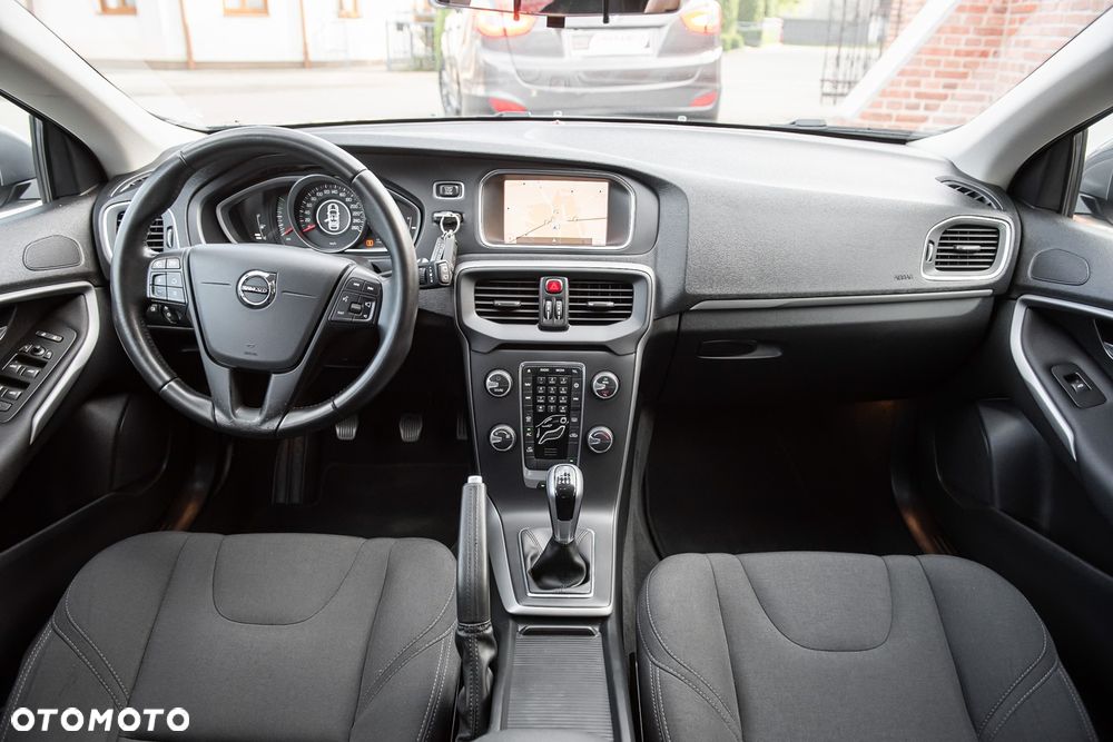 Volvo V40 D2 Drive-E Summum - 27