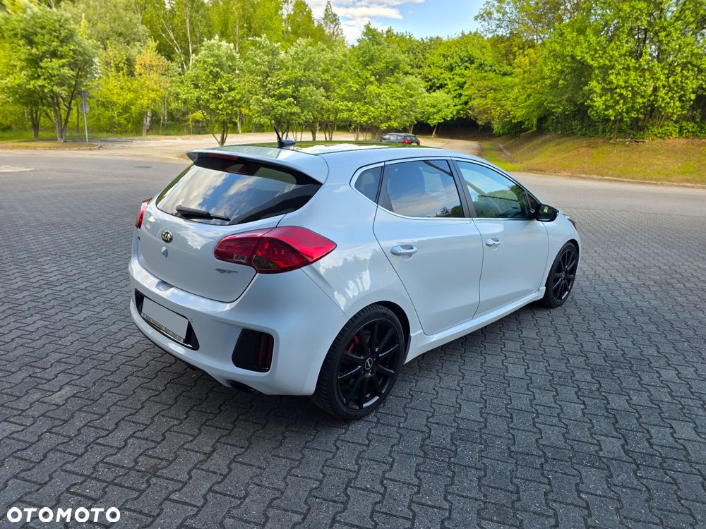 Kia Ceed 1.6 T-GDI GT-Track - 17