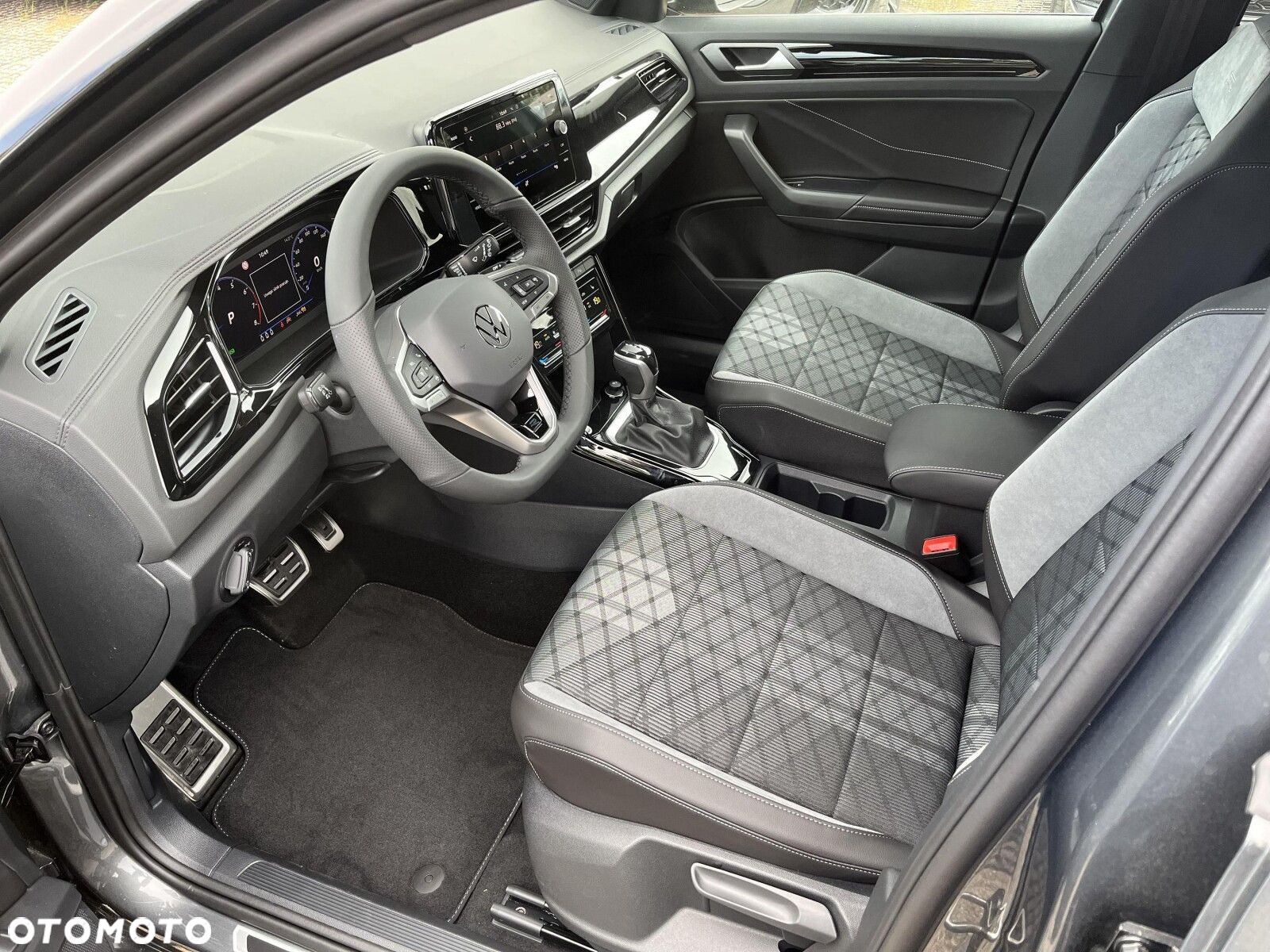 Volkswagen T-Roc - 15