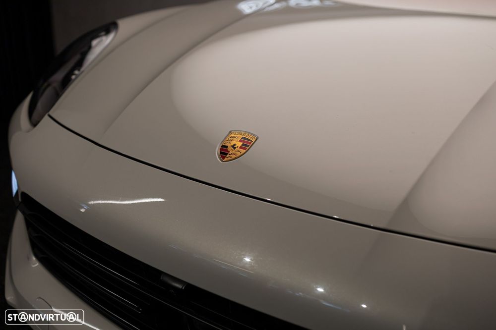 Porsche Cayenne Coupé E-Hybrid - 46