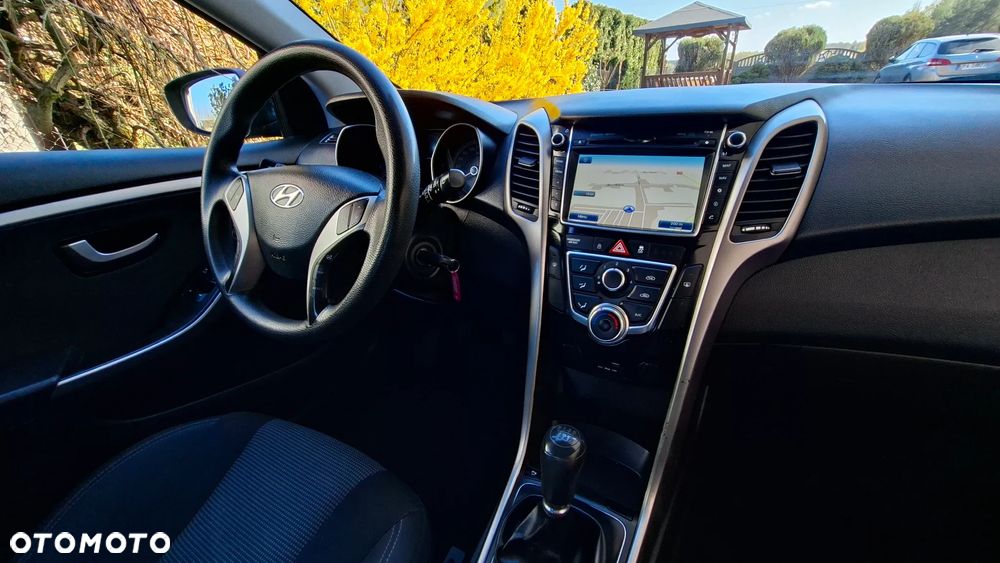 Hyundai i30 blue 1.4 Passion - 19