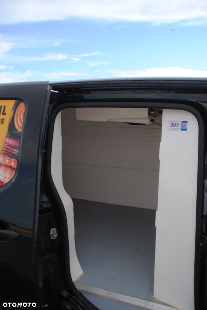 Opel Combo 1.2 Turbo Essentia S&S - 6