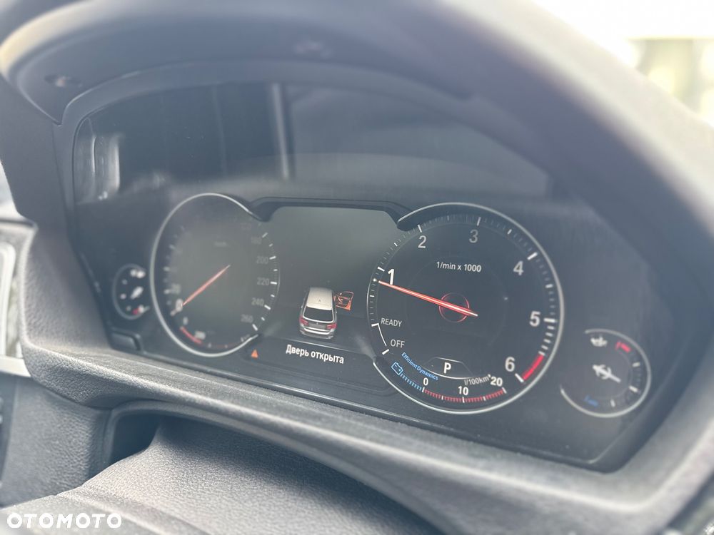 BMW Seria 3 320d Efficient Dynamics Sport Line shadow sport - 24