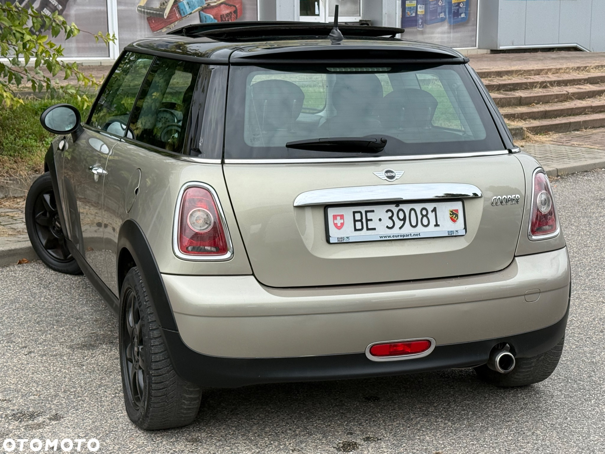 MINI Cooper Standard - 11