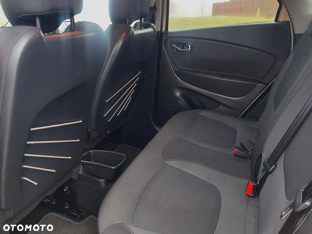 Renault Captur - 22