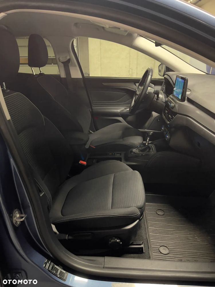 Ford Focus 1.0 EcoBoost Titanium Business - 14