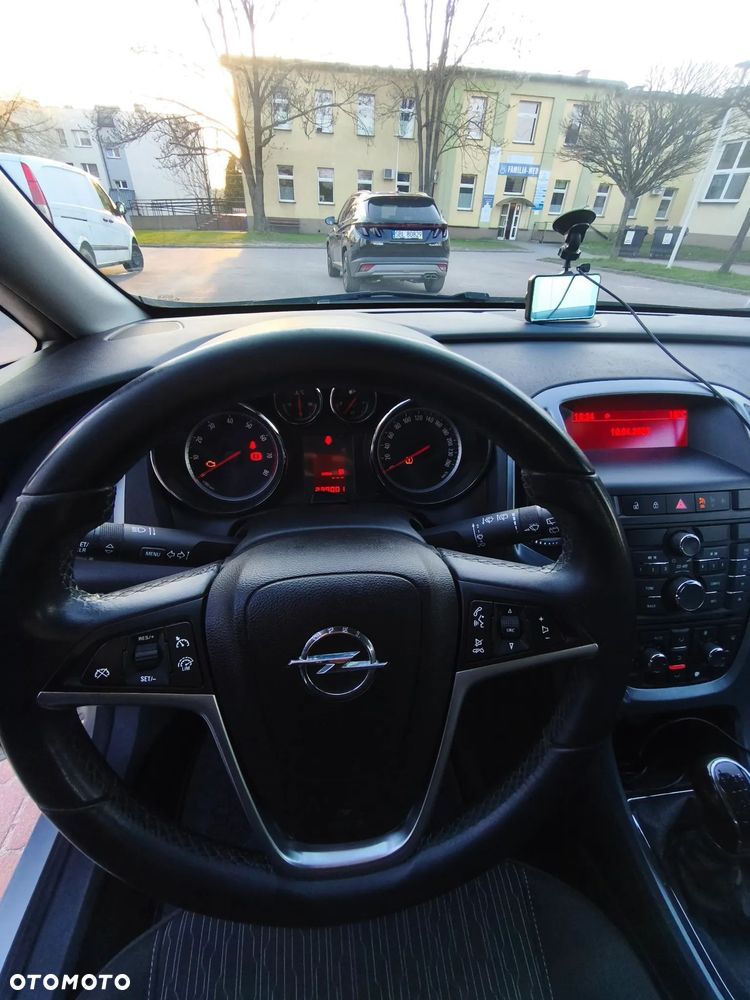 Opel Astra 1.4 T Sport - 3