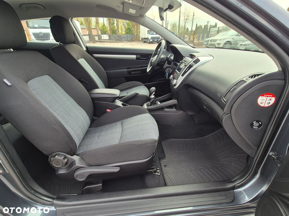 Kia ProCeed 1.4 Comfort - 29