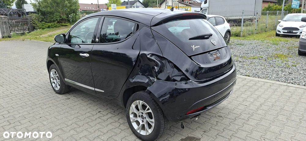 Lancia Ypsilon Y 0.9 TwinAir Turbo 8V Platinum - 4