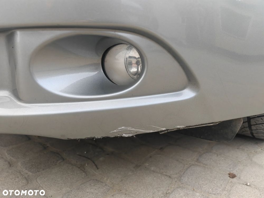 Toyota Avensis 2.2 D-4D Sol - 11