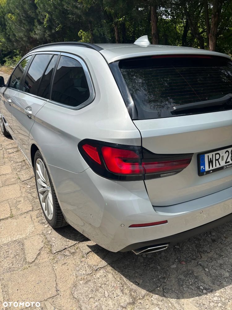 BMW Seria 5 520d xDrive Touring Sport Line - 4