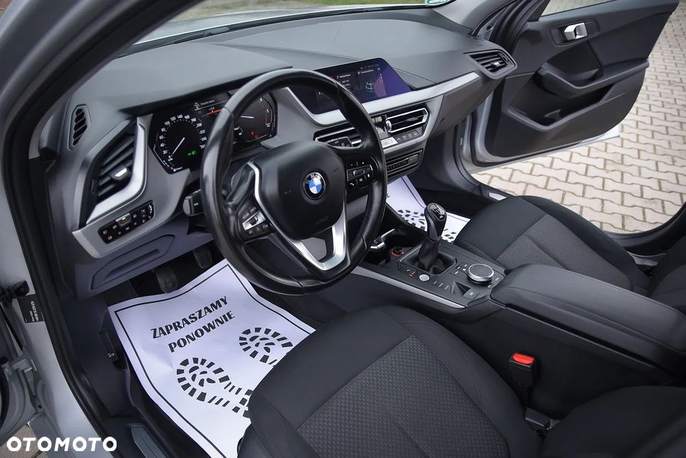 BMW Seria 1 116d - 26