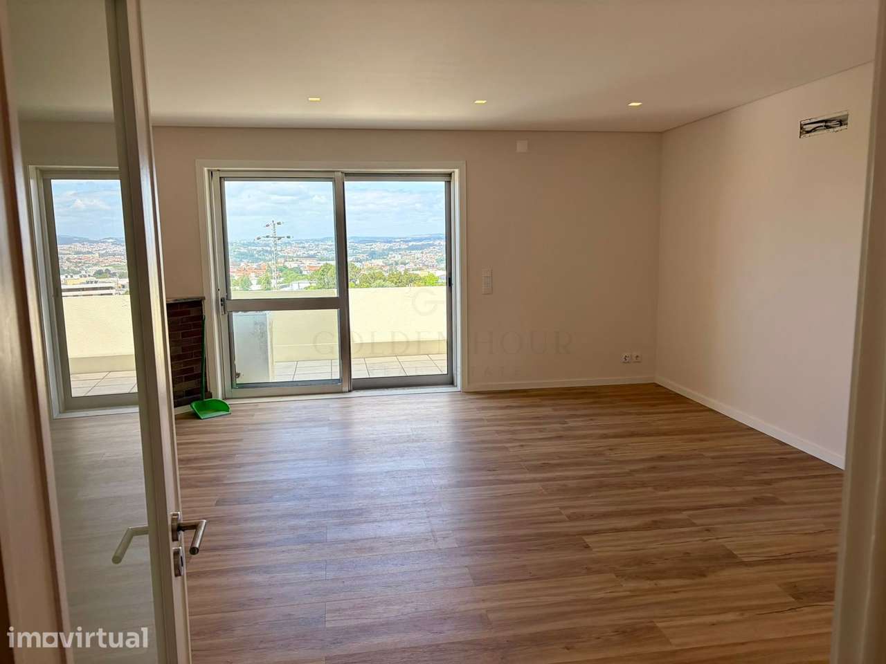 Apartamento T4 para Arrendar em Oliveira do Douro - Grande imagem: 4/31