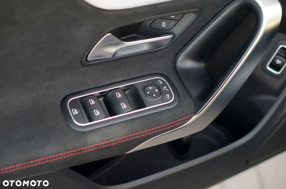 Mercedes-Benz CLA 200 d 8G-DCT AMG Line Advanced Plus - 34