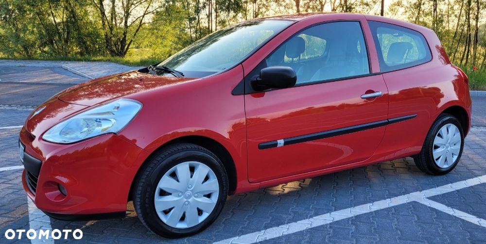 Renault Clio 1.2 16V 75 Expression - 2