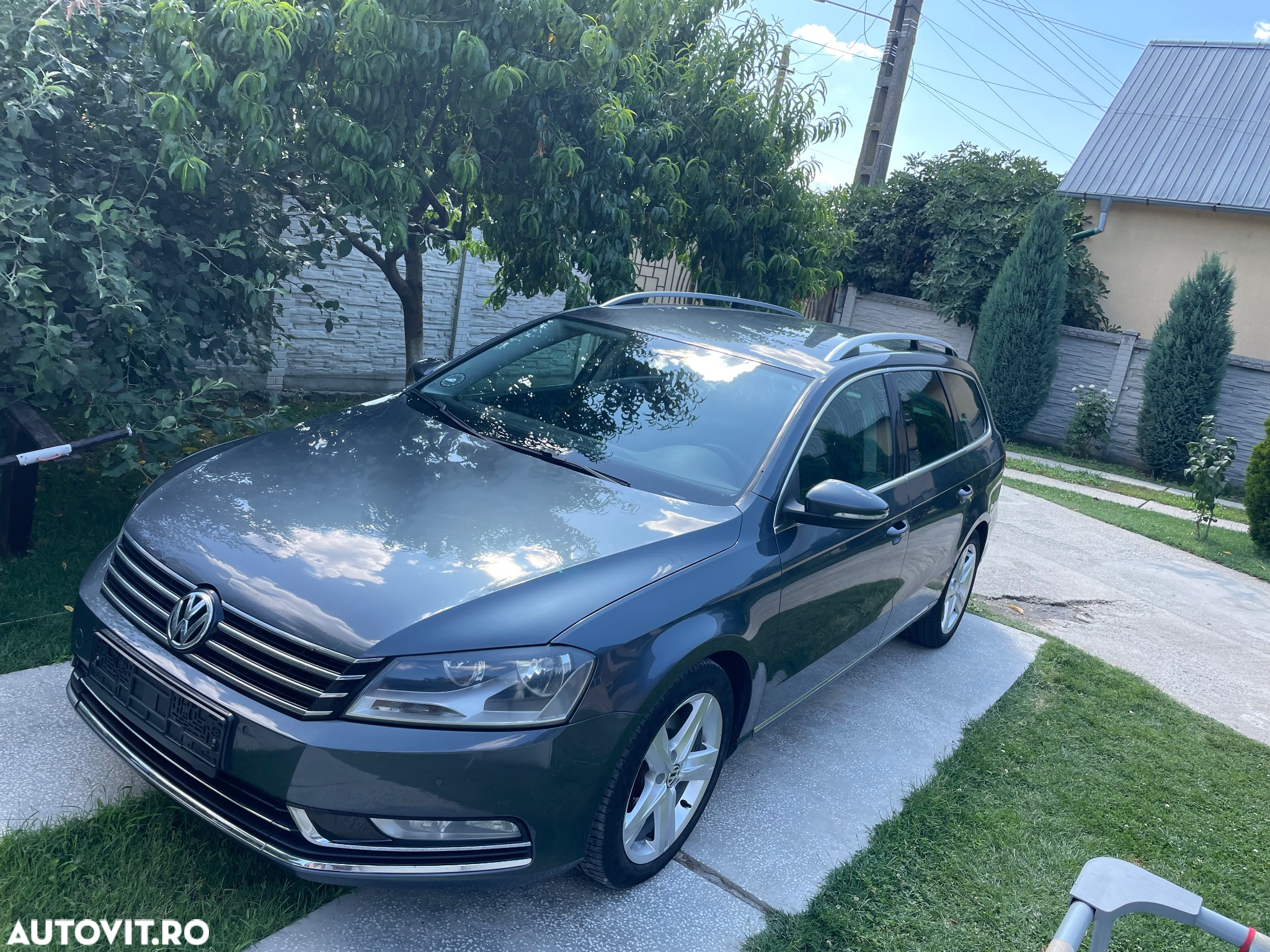 Volkswagen Passat - 16
