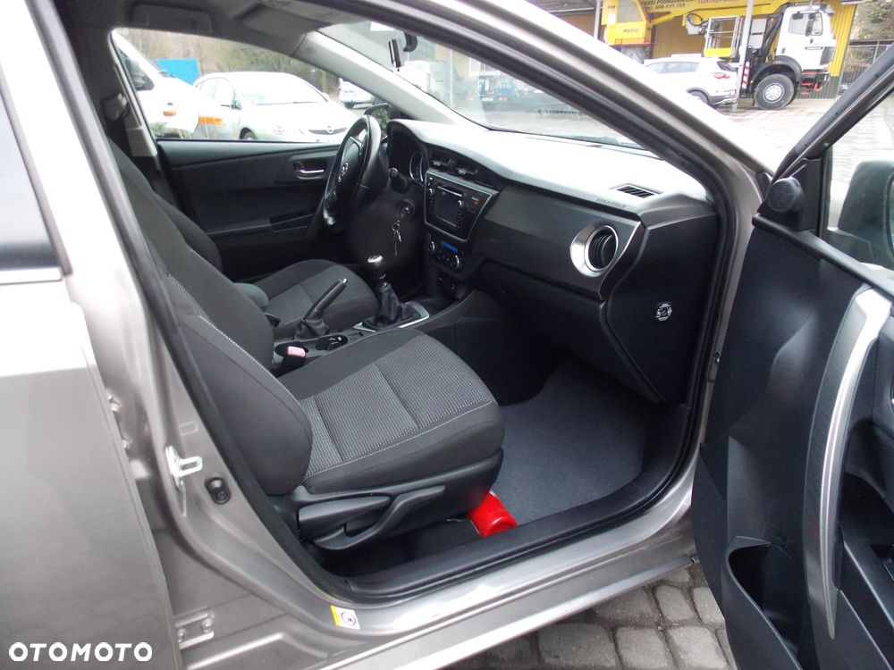 Toyota Auris 1.4 D-4D Edition - 13