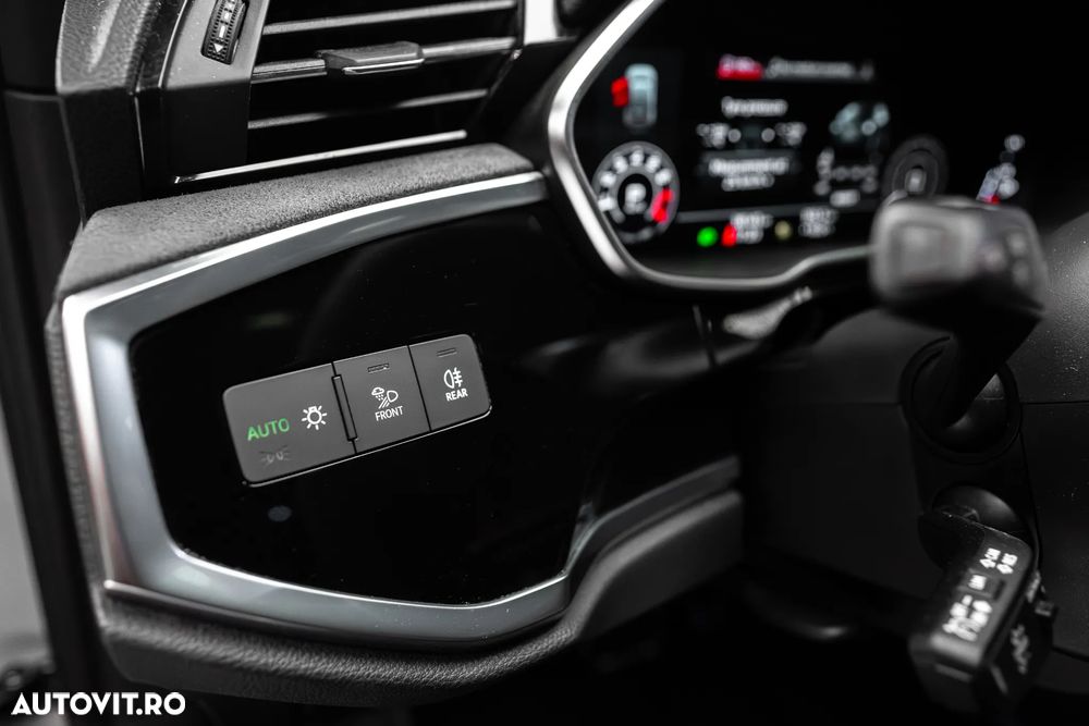 Audi RS Q3 RSQ3 Sportback quattro S tronic - 26