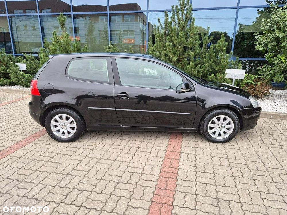 Volkswagen Golf - 11