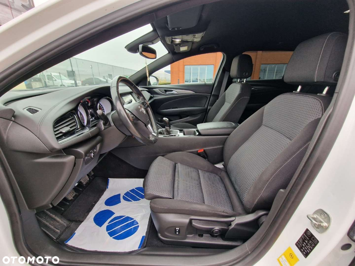 Opel Insignia - 9
