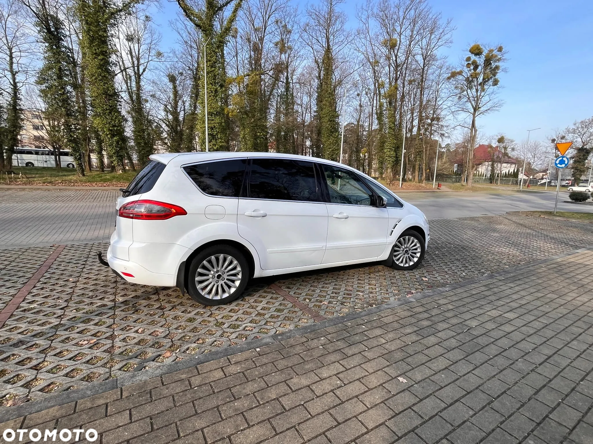Ford S-Max 2.0 TDCi DPF Business Edition - 4