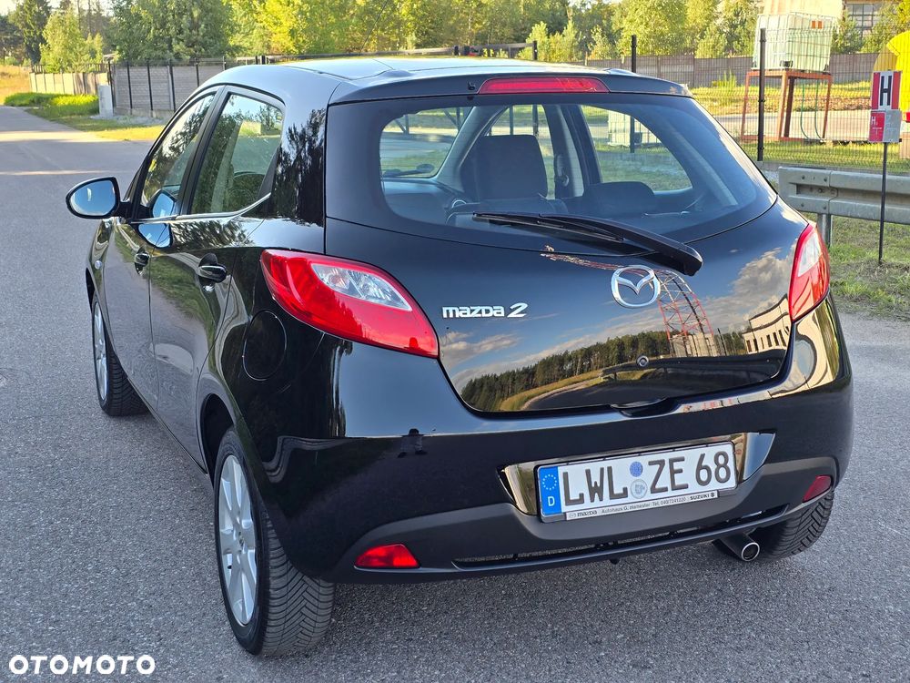 Mazda 2 1.5 Exclusive + - 17
