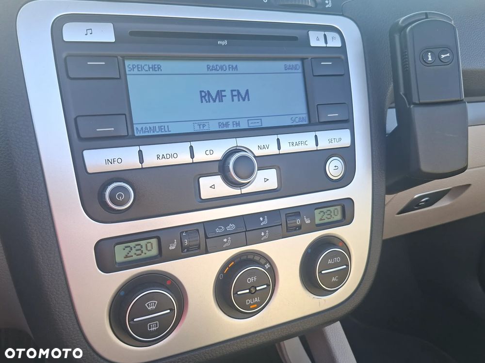 Volkswagen Eos 2.0 FSI Individual Chrom - 11