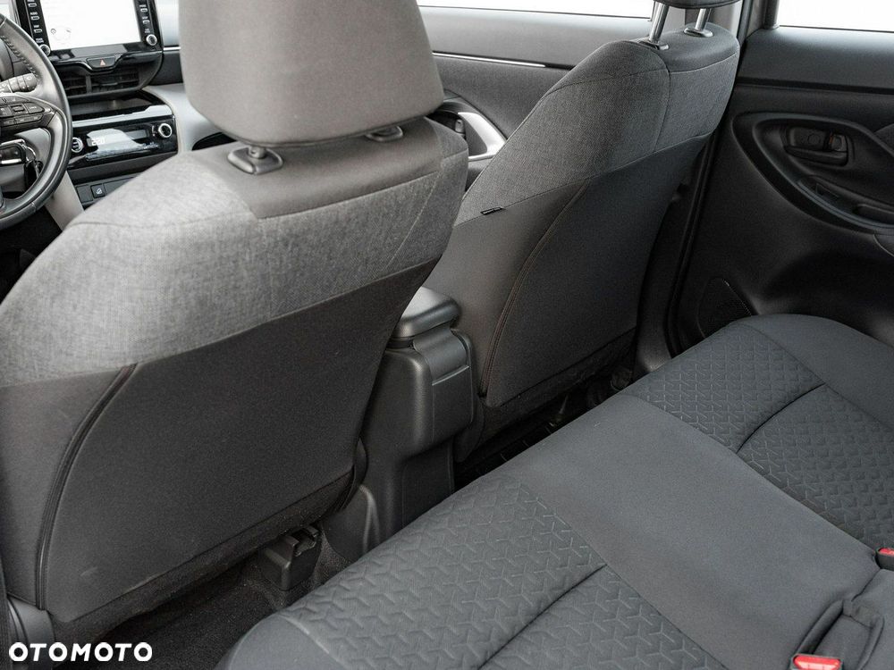 Toyota Yaris Cross - 25
