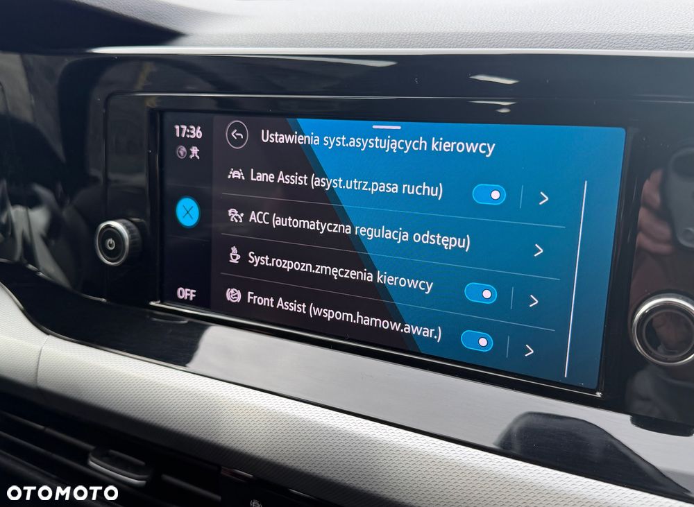 Volkswagen Golf 1.0 TSI - 17