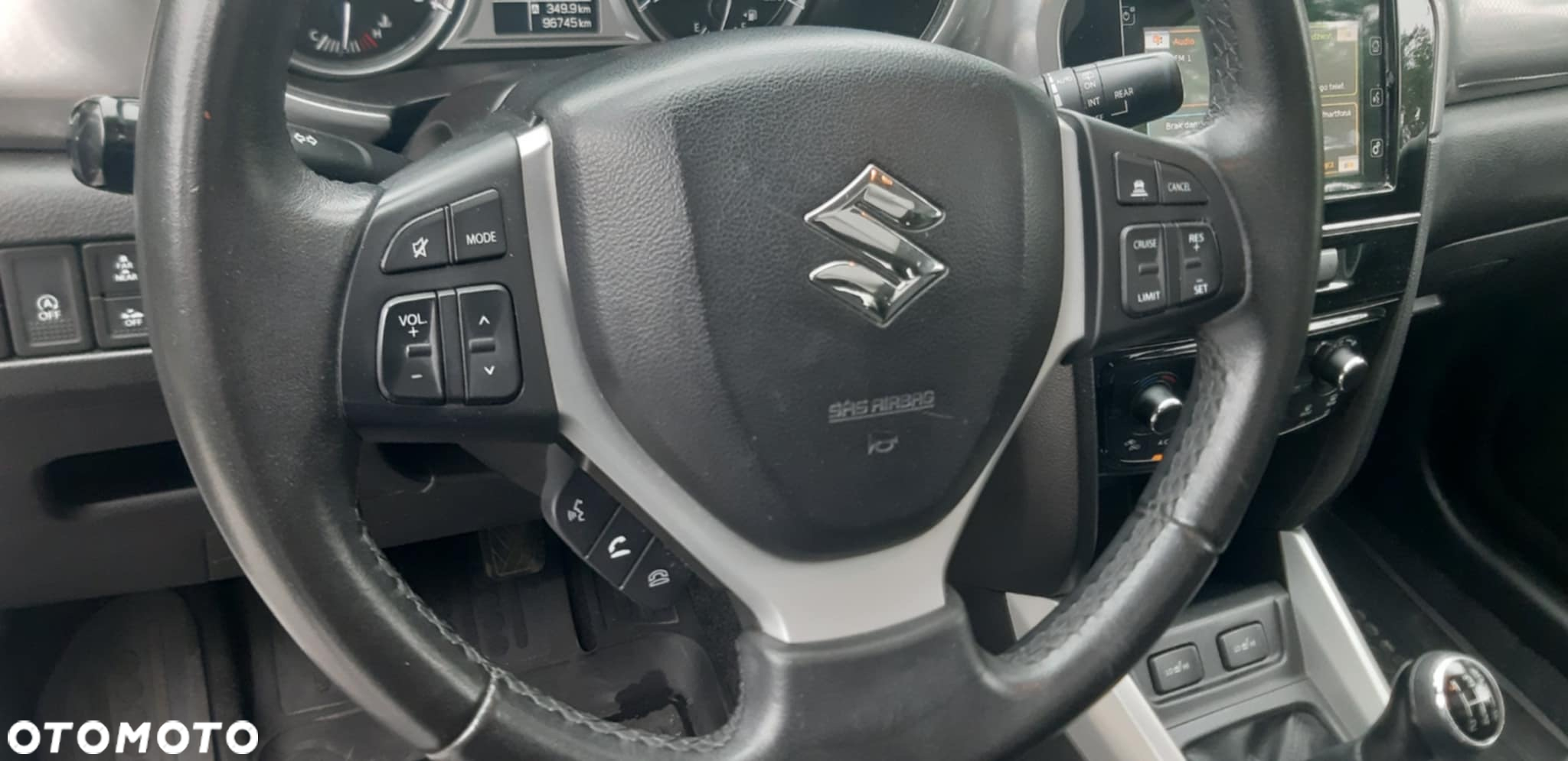 Suzuki Vitara 1.6 XLED 2WD - 16
